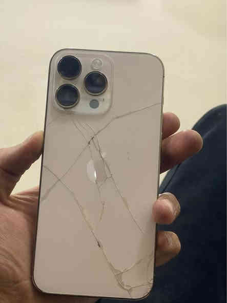 آيفون 14برو ماكس مبدل شاشه وبطاريه وزر لإيقاف لا يعمل سعر 425 وبي مجال*********** مكان بغداد الرصافه بغداد
