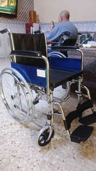 عربانة للبيع (80) الف المكان بغداد البلديات
***********
