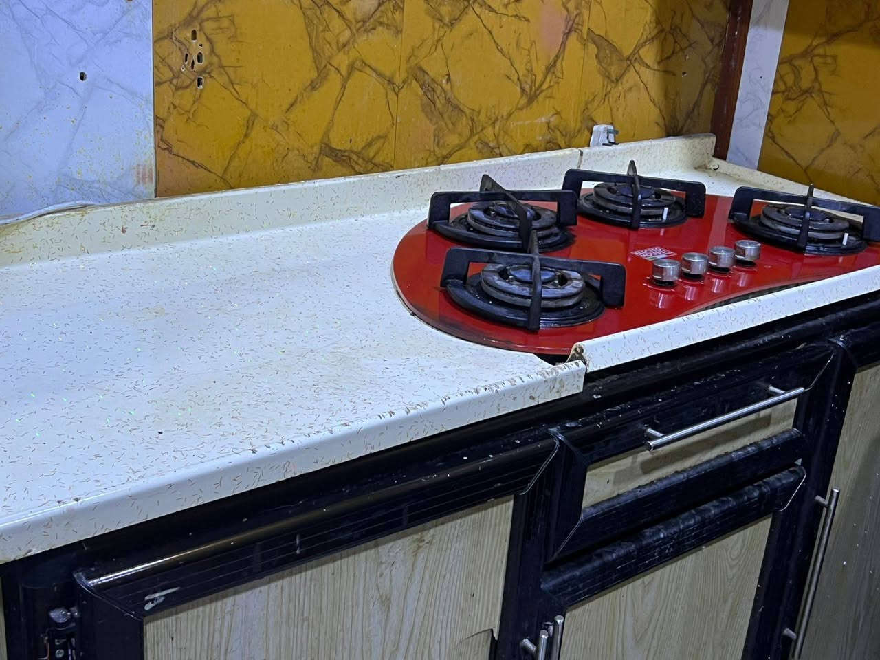 كاونترات البي دي اف
والثاني كاونتر مع طباخ وملحق كلهم 200 مكانهم تحسينيه


**إذا كنت صاحب هذا الإعلان وتريد حذفه لأي سبب، رجاءا أرسل رسالة إلى الدعم الفني**