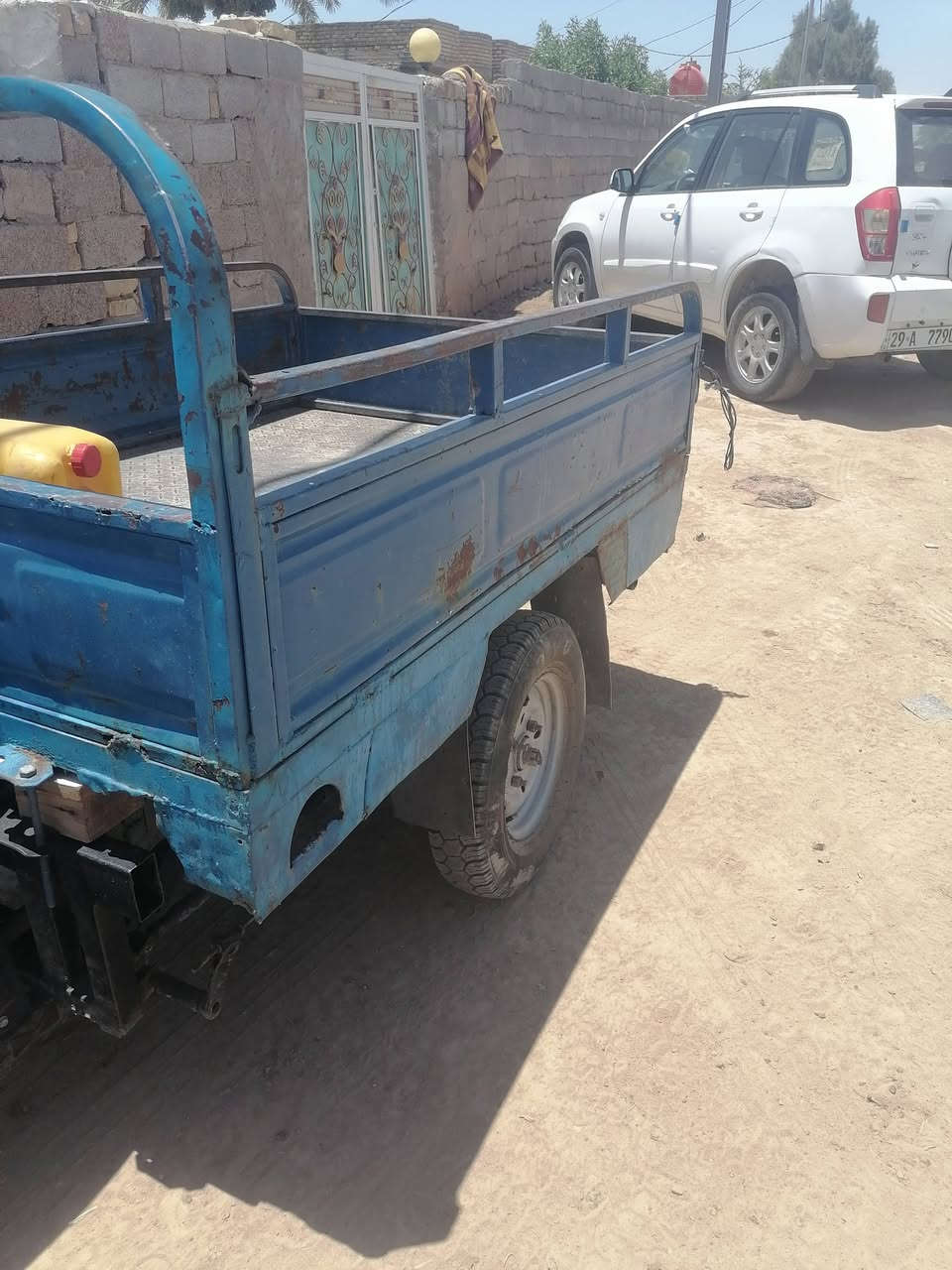 السلام عليكم ستوته كلك بيه لحيم بل ركبه بس ملحوم لحيم مال استاد جاهزه لاخر برغي نكره سلف كهربائيات تخم تايرات كيه كوري جوبلس ستوني شديتهن  السعر ٦٥٠
مكان قظاء الحي ***********
