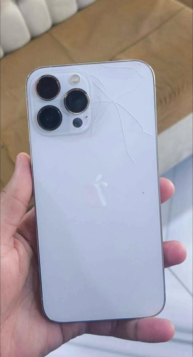 سلام عليكم ايفون 13 برو ماكس  لبيع او مراوس
شرق اوسط ياخذ دبل خط 

ذاكره 256

لون ابيض 

بطاريه 86 مبدله اصليه شرط تنساه بشحن تقره بلعدادات مستعمله 

مبايل مكفول من كلشي وبصمت الوجه همين واكفه  نضافته 95 بل 100 مبايل مكفول وين ما تريد افحص ملحقات وياه حافضه ولزكه وعدسات   السعر 525  مكاني السماوه  او واسط توصيل ما عندي  اني مكلف بلنشر  صاحب المبايل مستعجل عل بيعته


**إذا كنت صاحب هذا الإعلان وتريد حذفه لأي سبب، رجاءا أرسل رسالة إلى الدعم الفني**