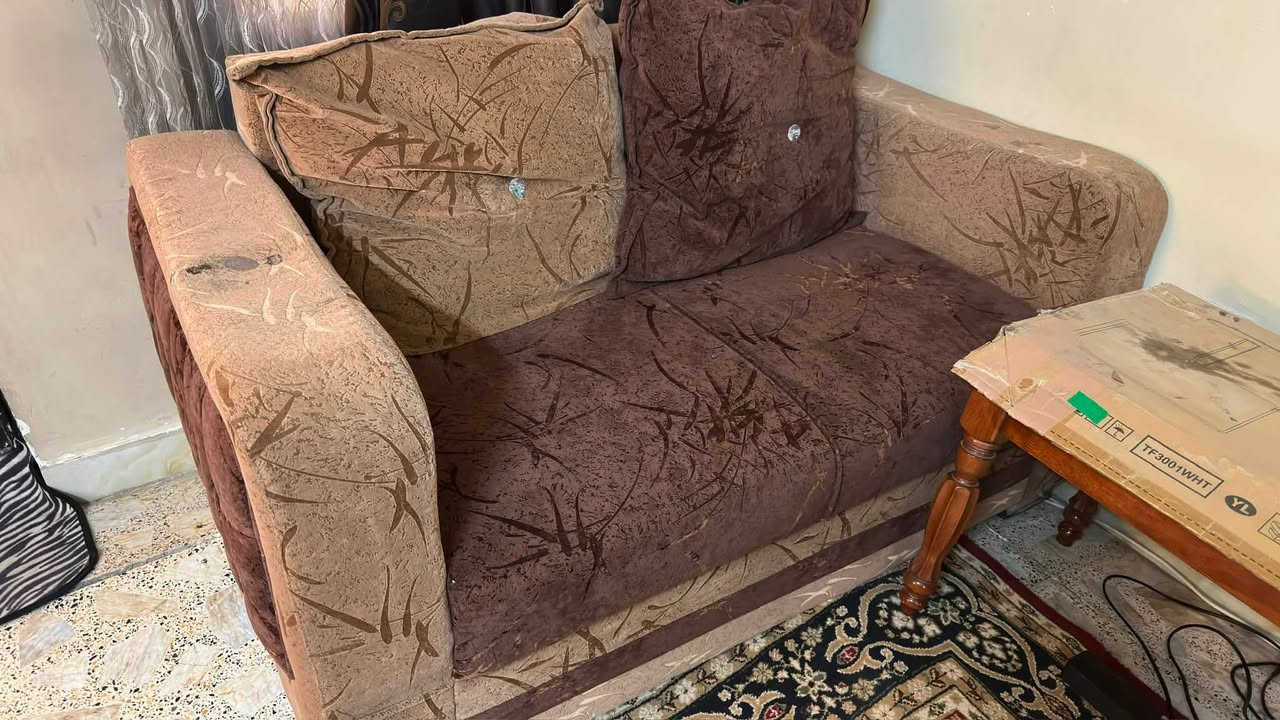 سلام عليكم تخم كامل  ب 50 قفله
ماعندي توصيل مكاني كراده خارج
للتواصل *********** واتساب
