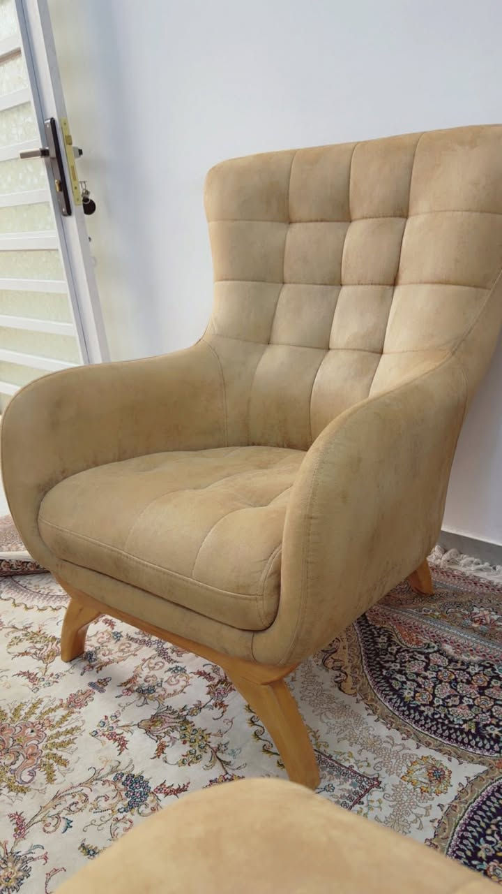 #تخم_للبيع📌👇🏻
تخم تركي 8 مقاعد بي مخزن وسرير استخدام شهرين فقط نظيف 💯‎%‎
العنوان #بغداد_البلديات📍للمزيد مراسلتي✅👍🏻


**إذا كنت صاحب هذا الإعلان وتريد حذفه لأي سبب، رجاءا أرسل رسالة إلى الدعم الفني**