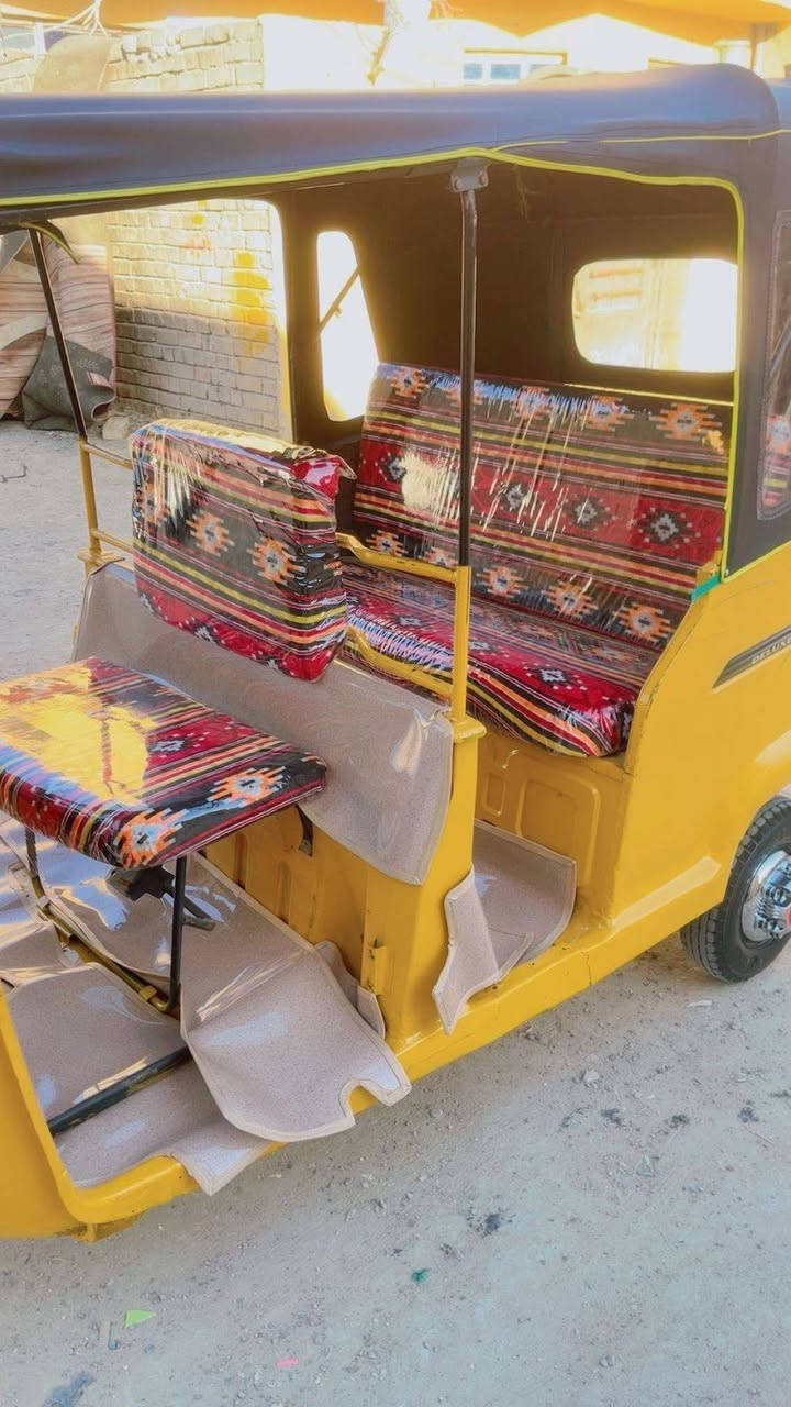 سلام عليكم تكتك للبيع موديل 2018\11\30 كامله كبل للشارع لاضربه ولاصبغ بس دوس فقط مكينه ٢١كبل للشارع ٧وراق اصليه شرط ترقيم لايت زنون دبلات جدد تخم تاير دوشمه سفريات جادر جديد ماتصرف ولاربع سعر ٣٢٥٠وبيه مجال مدينه الصدر تفاصيل كلهن كدامك ***********
