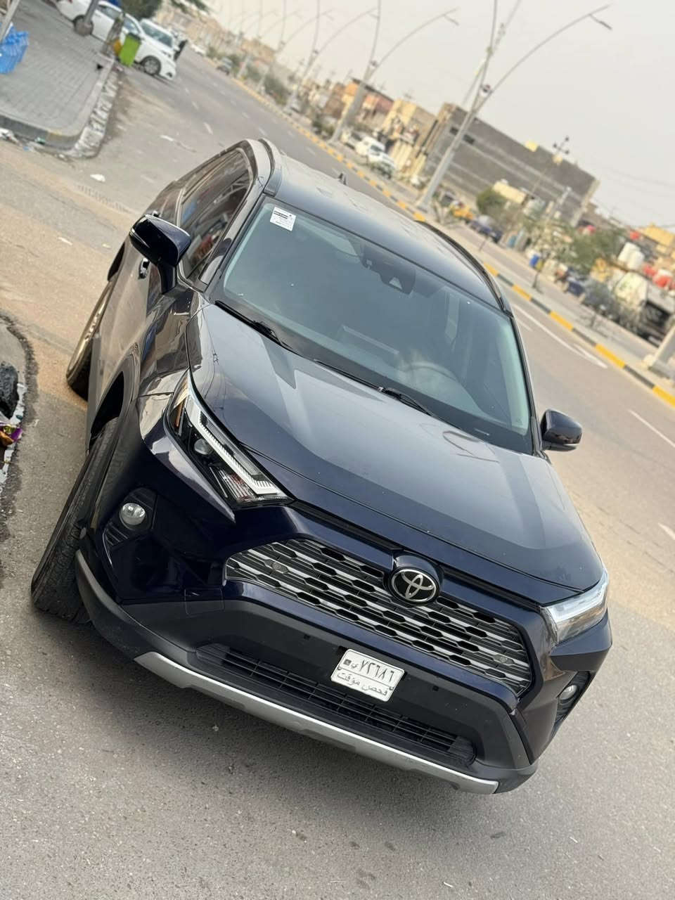 يالله 
راف فور xLE
مديل2022
بدون رقم منفيس بسمي تسجل جميع المحافضات 
ماشيه ٧٣ 
حادثه مثل ما واضح بدون تبديل 
جاهزه من كلشي مابيهه نقص 
السعر 195 
مكاني البصره القبله 
***********
