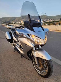 ST1300 • ١٣٠٠سي سي • ABS