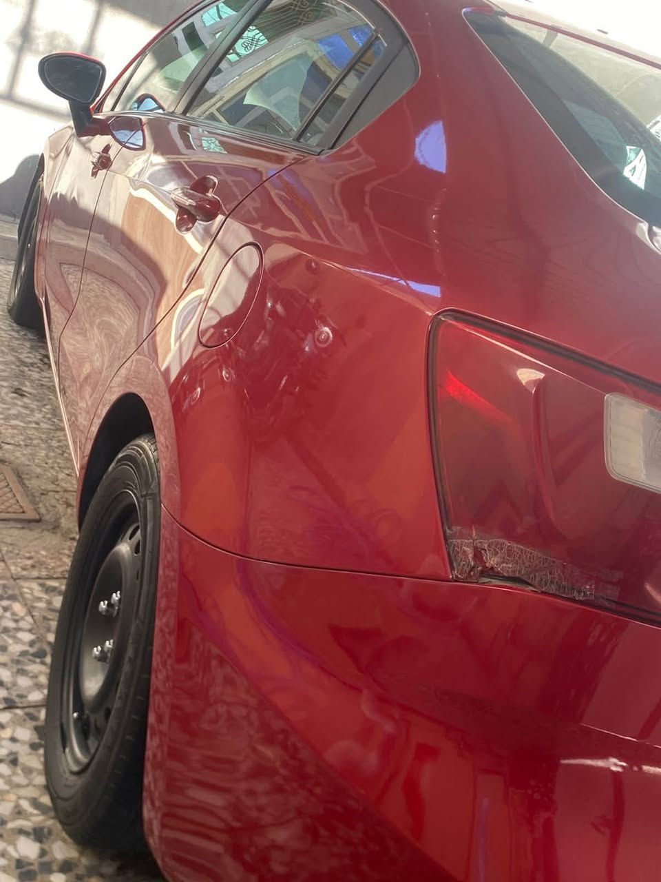 السلامُ عليكم
للبيع او مراوس ( اكسنت - صول ) امريكي فقط 
Kia Rio 2017 
وارد امريكي                  لون احمر 
محرك 1600 GDI     عداد المسافة 125000mi          الضرر جاملغ امامي ايمن + بنيد 
بلوتوث 
ايكو 
AUX 
USP
عداد ليزري  
غرفة داخل السيارة نظافة 💯  تبريد جيد جداً رقم بابل الجديد سنوية لغاية سنة 2030 كفائة المحرك جيد جداً + الكير جيد جداً كشر السيارة نظيف والسيارة جاهزة موجود سونار شامل للسياره  مكان التواجد بابل 
السعر المطلوب 80 ورقة وبي مجال 
للأستفسار *********** ( واتساب )
