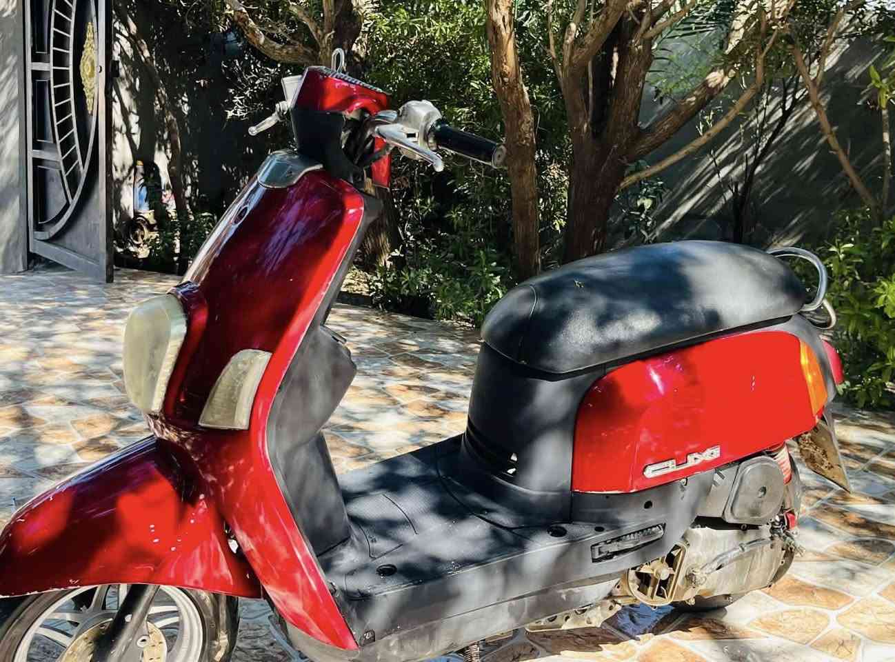 السلام عليكم
دراجه بوليسي موديل 2008 محرك مكفول تايرات جدد سرعه 120 ويل نجمه كفرات جدد
بريك خلفي سلف هندر كله شغال السعر 425 وبي مجال شي بسيط 
***********
