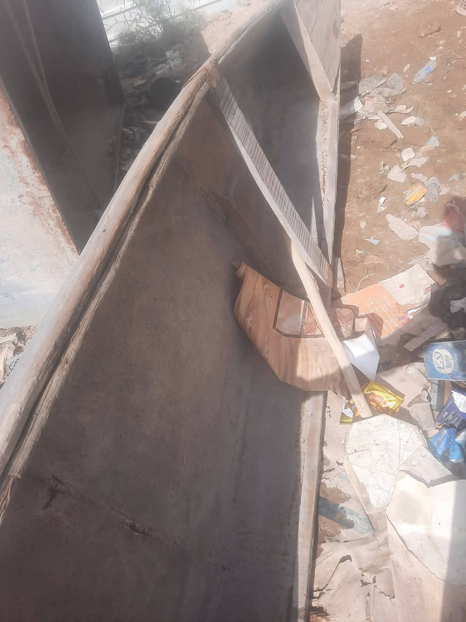 السلام عليكم شباب بلم جنكوه نضيف
السعر 125وبي مجال قليل
***********
