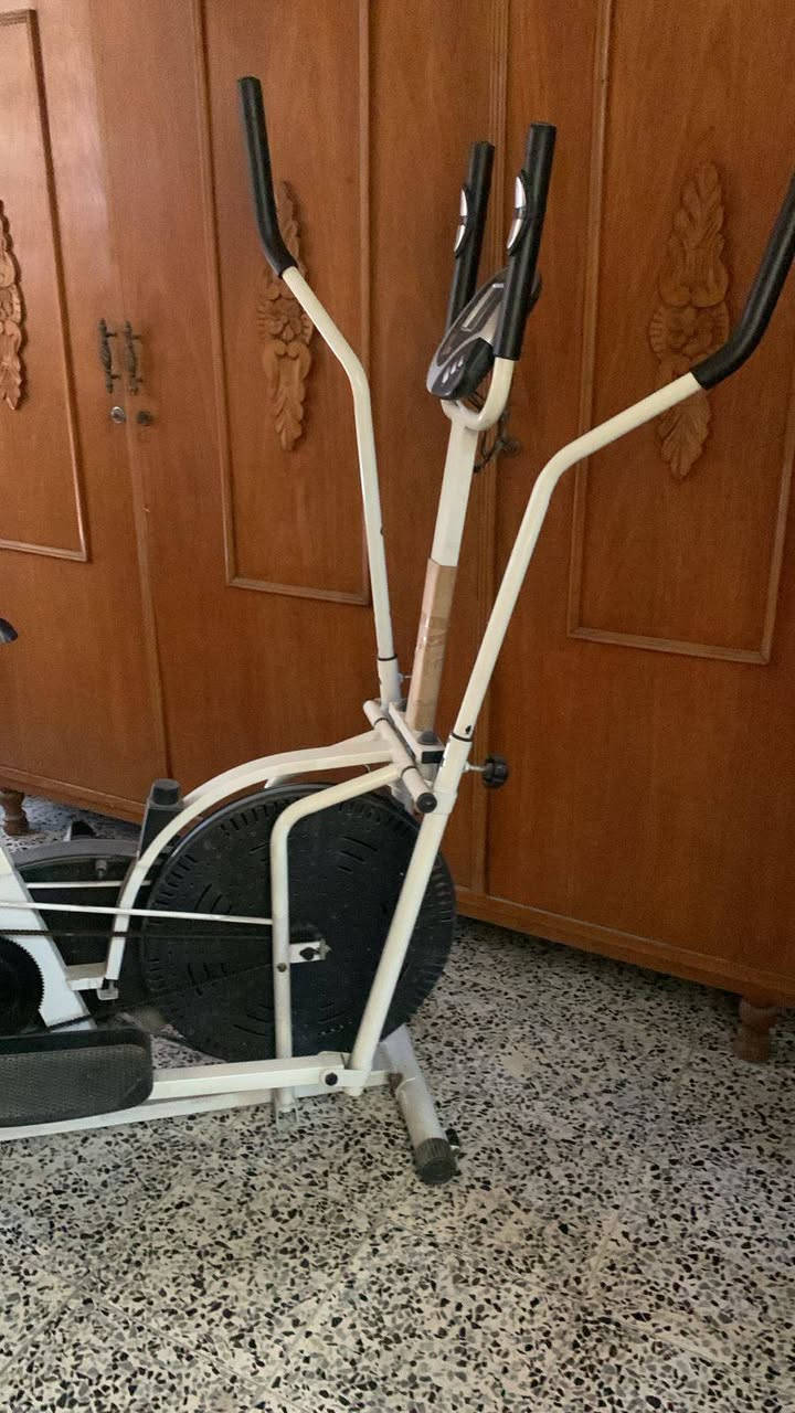 جهاز رياضي شغال سعره 230 وبي مجال الي جاد للشراء يتفضل خاص


**إذا كنت صاحب هذا الإعلان وتريد حذفه لأي سبب، رجاءا أرسل رسالة إلى الدعم الفني**