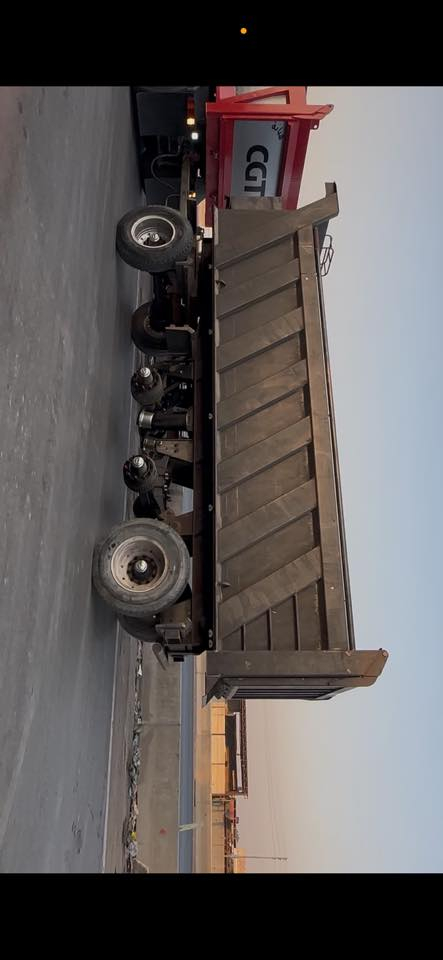 مقطوره البيع طول 710 ورتفاع 138 وشاصي 14 ودناكير 16 كاعيه 8م قطعه وحده وصفاح 6 شغل بغداد بيت ناموس السفسار***********
