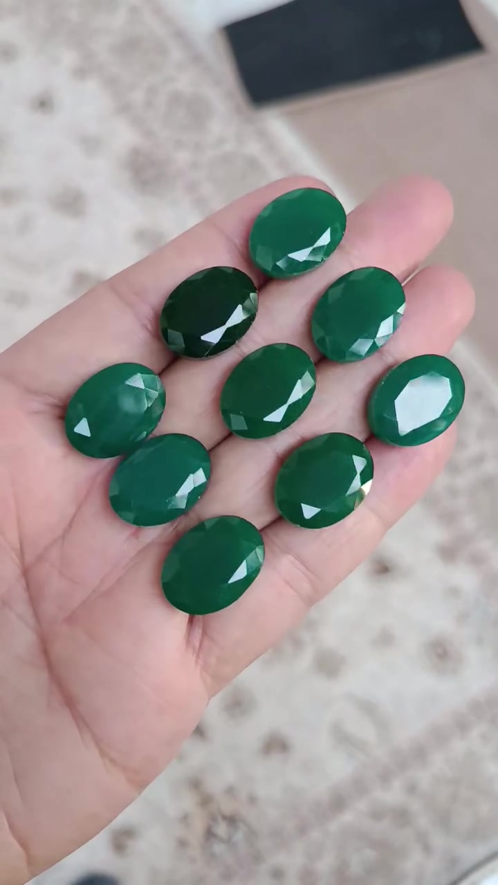 زمرد هندی
١٠٠ قطعە
حجم وسط و کبار
سعرهم ١٥٠ الف


**إذا كنت صاحب هذا الإعلان وتريد حذفه لأي سبب، رجاءا أرسل رسالة إلى الدعم الفني**