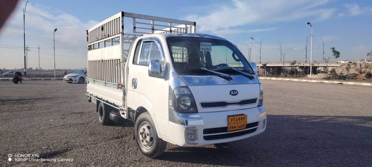 كيا حمل 4000 موديل 2016 بدون ضرر كير محرك اكسل شاصي شرط سنوية صاقط تايرات جديد سعر 150
***********
*********** كركوك, العراق
