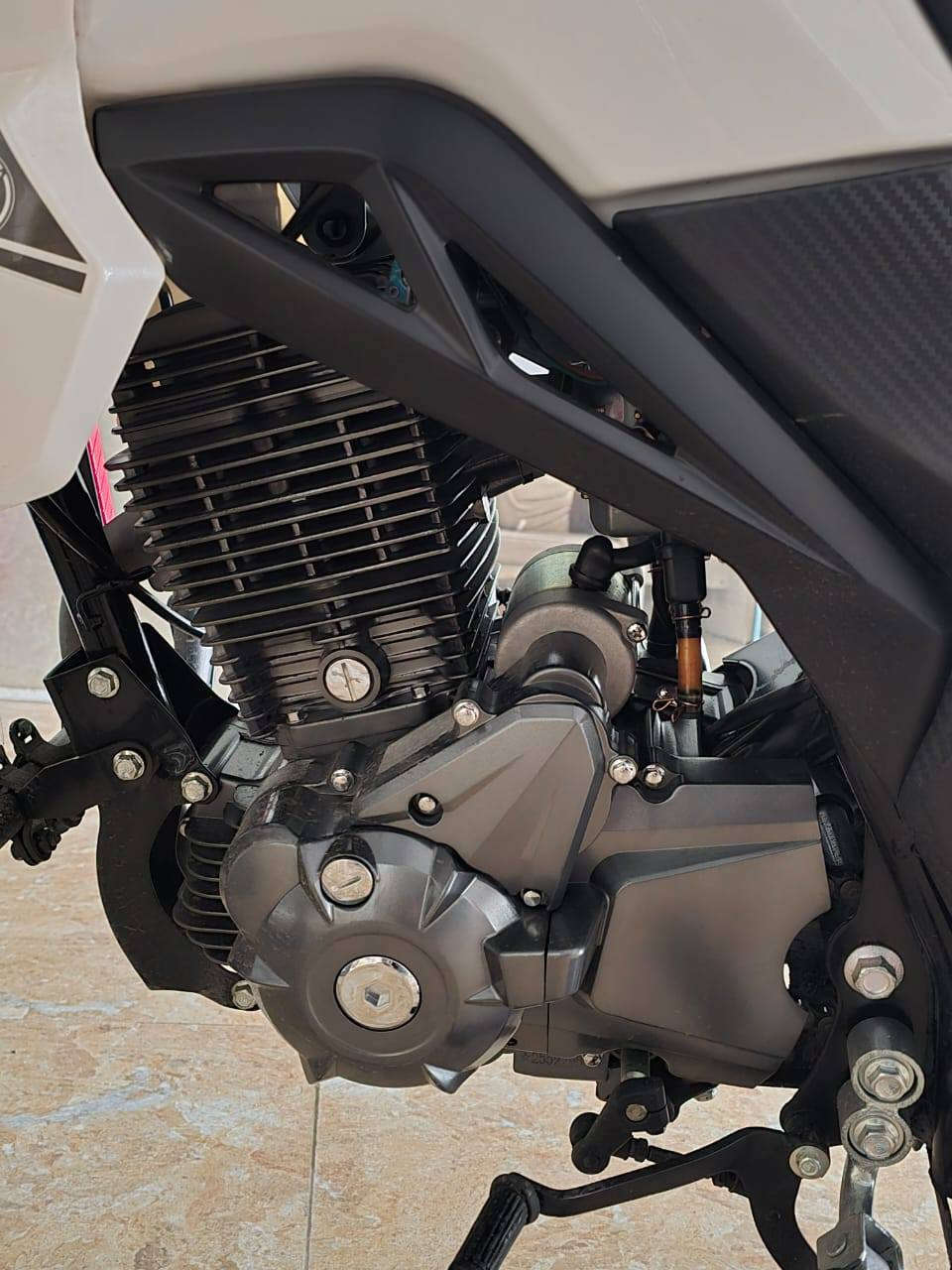 سلام عليكم RK شكل البطح سبورت  مرقمه رقم انكليزي  شرط تحويل ثاني يوم داخل اربيل فقط دراجه نضيفه موديل 2025  مكينه 200CC دراجه جديده  سنويه موجوده والسعر وتفاصيل ع خاص  اكتب سعر ويجيك ع خاص  وهذه رقم صاحب الدراجه ***********
