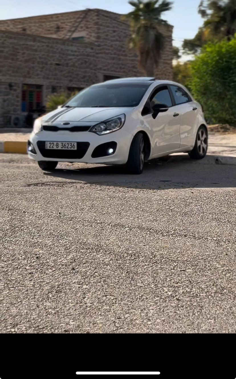 سلاو ريز كيا ريو مؤديل ٢٠١٣     ناوقةيسي
ناو قه يسى
كاميره
٣ مؤدى لى خؤرين
ده بل گير
مه كينه گه وره 
٢ پارچه و نيوى بؤياغة ناوي گرتوة 
گيرو مه كينه به شه رت رةقةمو سةنةوي تازةية بةناو خؤمة 
هه ي چ مه يرفى تيى دا نيه ٤ تايه و ويلى تازة(***********)نرخ٨٨كةمي مةجال
