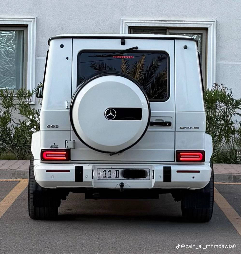 السلام عليكم  اخوان ترهم بيع و ترهم مراوس
للبيع مرسيدس G class amg

موديل 2010 خليجي ترهم بيع وترهم مراوس 

ماشيه 186 

المواصفات

بصمه

سلايد 

داخل لونين قرميدي + اسود 

كشنات جلد 

كشنات كهرباء + خرن ميموري 

مساج  تدليك بلكشنات

شاشه 

كامره خلفيه 

سستم صوت سماعات

كزوز صوت amg

ويل كب 22 + تخم تاير جديد

عليه بك لايت ولايت ودعاميات شكل جديد

رقم بغداد سنويه وهزه جديده 

اخوان سياره بيه صبغ نص بنيد ونص جاملغ صبغ 

اخوان السياره كله مختمه Amg 

السياره بلحقيقه هواي احلى من الصور

***********
