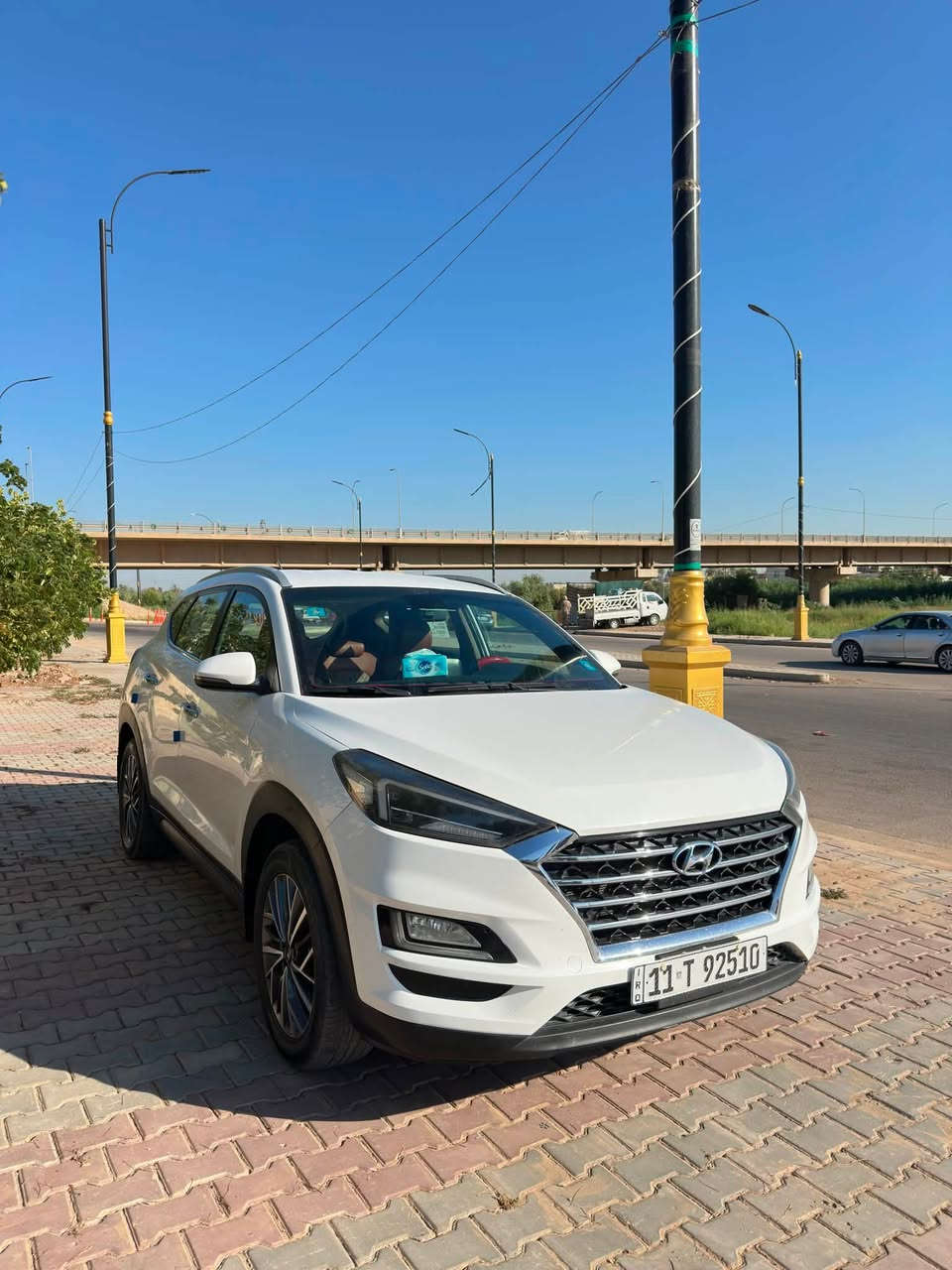 للبيع  
توسان 2019 نص فول 
مكفوله من الصبغ خليجي بيه بارد حكً شبر بلبنيد 
محرك 2000  كفاله لاتنقيص ولا تبخير 
تحكمات استيرن 
شاشه كامره خلفيه كشنات  
كهرباء كشنات جلد بصمه 
تشغيل بصمه أبواب 
خمس عدسات 
ماشيه 140 
رقم بغداد تحويل ثاني يوم 
مكان السياره صلاح الدين الضلوعيه 
***********
