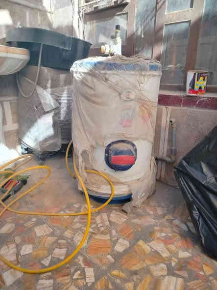 ب 200 الف فقط كرسي حلاقة مع مرايه. .وهناك لدي مغسلة صالون حلاقة ب25 الف اضافة الى سخان  ذات سعة 60 لتر ب40  الف ومغسلة ب25 الف..واللي يريد بس حاجه ..يدلل..الكل يصير المجموع 265 الف

بغداد/ الكرخ
موبايل/ ***********
