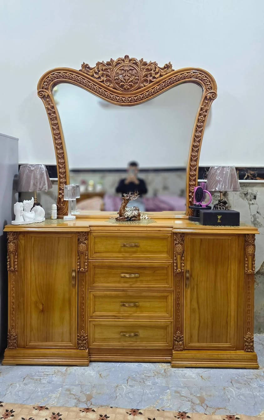 للبيع ب٥٠٠ الف مستعجل على البيع
مكان بغداد
غرفة نوم نظيفة
***********
التواصل واتس اب
