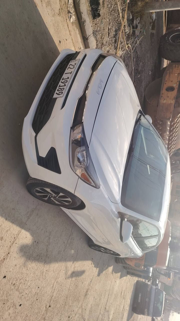 كيا ريو للبيع  موديل 23 ضرر دعاميه تبديل فقط بدون دواخل جدا نظيفه السعر 135  للتواصل ***********
***********
