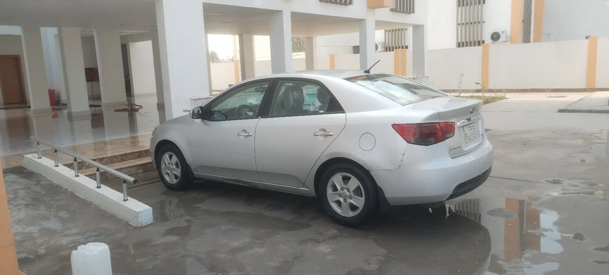 سيراتو. 2013 رقم نجف الأماني سنويه ال2027 كير محرك تبريد سياره جاهزه ربع ماذب عليه بيه بارد قليل
وضرب من وره خفيفه السعر ٩٢بيه مجال لشراي مكاني نجف


**إذا كنت صاحب هذا الإعلان وتريد حذفه لأي سبب، رجاءا أرسل رسالة إلى الدعم الفني**