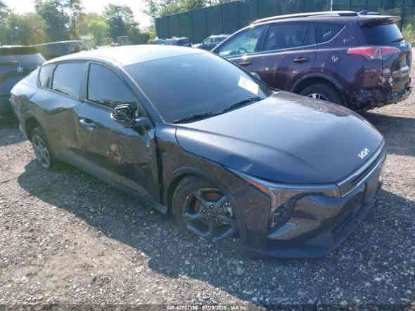 السعر : 105$ مصلح واصل ميناء
كي فور موديل 2025

٭ الحادث موضح بالصور

اتصال او واتساب :

 • احمد الطاهر    ***********
                  wa.me/9647809419963     الواتساب

٭ كروب واتساب نشر السيارات
https://chat.whatsapp.com/KwBNbiK6JnI5O7CHHZGJAa?mode=wwt
