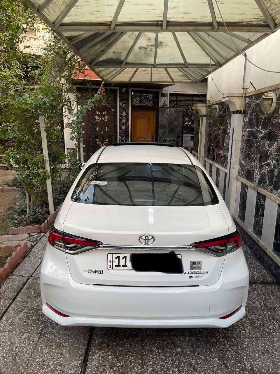 للبيــع كورلا ♕2025♕ بغداد شكل الخليجي
محجوزة للمصرف مقترض وكفيل 
نفس البيت سكن بغداد المحمودية 
فول مواصفات 
داخل جلد 
تشغيل بصمه
حجم المحرك ♕1800♕ هايبرد
8 ايرباك 
توقف ذاتي 
سلايد روف 
لايت زنون لد 
رادار + اوتوهولد 
دشبول دجيتال
كامرة دوارة 
انارة داخلية لد
مثبت سرعة 
شاشة اعطال
اشارة المرايا الجانبية
هاند بريك كهربائي  قطعتين تبريد 
السعر ♕137$♕مع الوكالة
مكان السيارة بغداد الدورة او الجادرية 
للأستفسار الاتصال 
‏‪ ***********
***********
