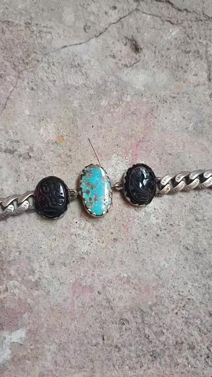 للبيع بغداد مدينه الصدر***********
