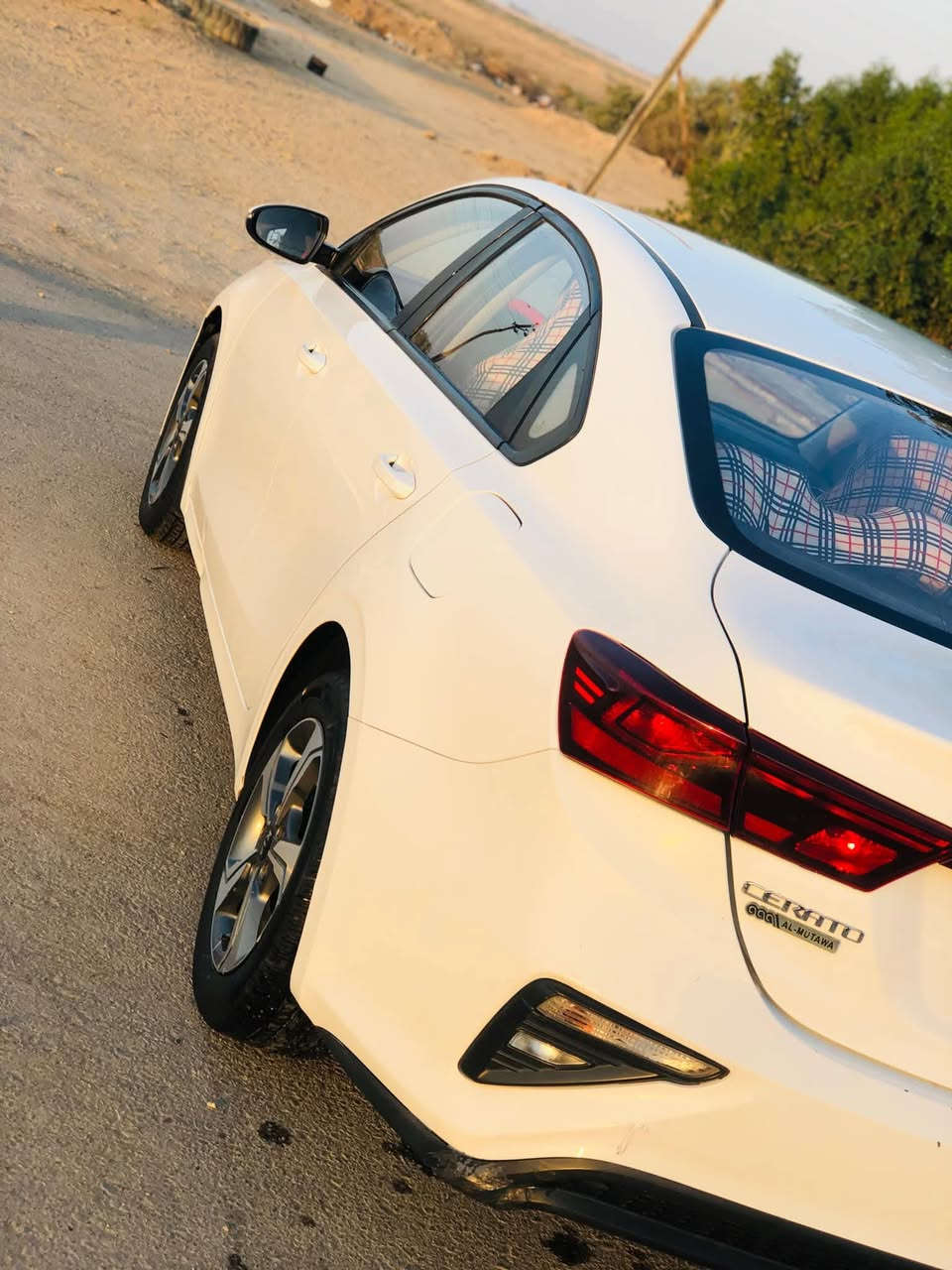 كيه سيراتو 2020 رقم بصره خليجي بيها بنيد وجاملغ تبديل وجاملغ الثاني صبغ والباقي كفاله عامه بدون دواخل مواصفات  حساسات أمامية وخلفية تبريد قطعتين تحكم استيرن اشاير بل مرايه ويلكب لايت زنون محرك 1600 دوش ما مفتوح شرط مكفوله محرك وكير وحداديه السياره جاهزه السعر 130 وبيها مجال للشراي للاستفسار الاتصال على الرقم***********
