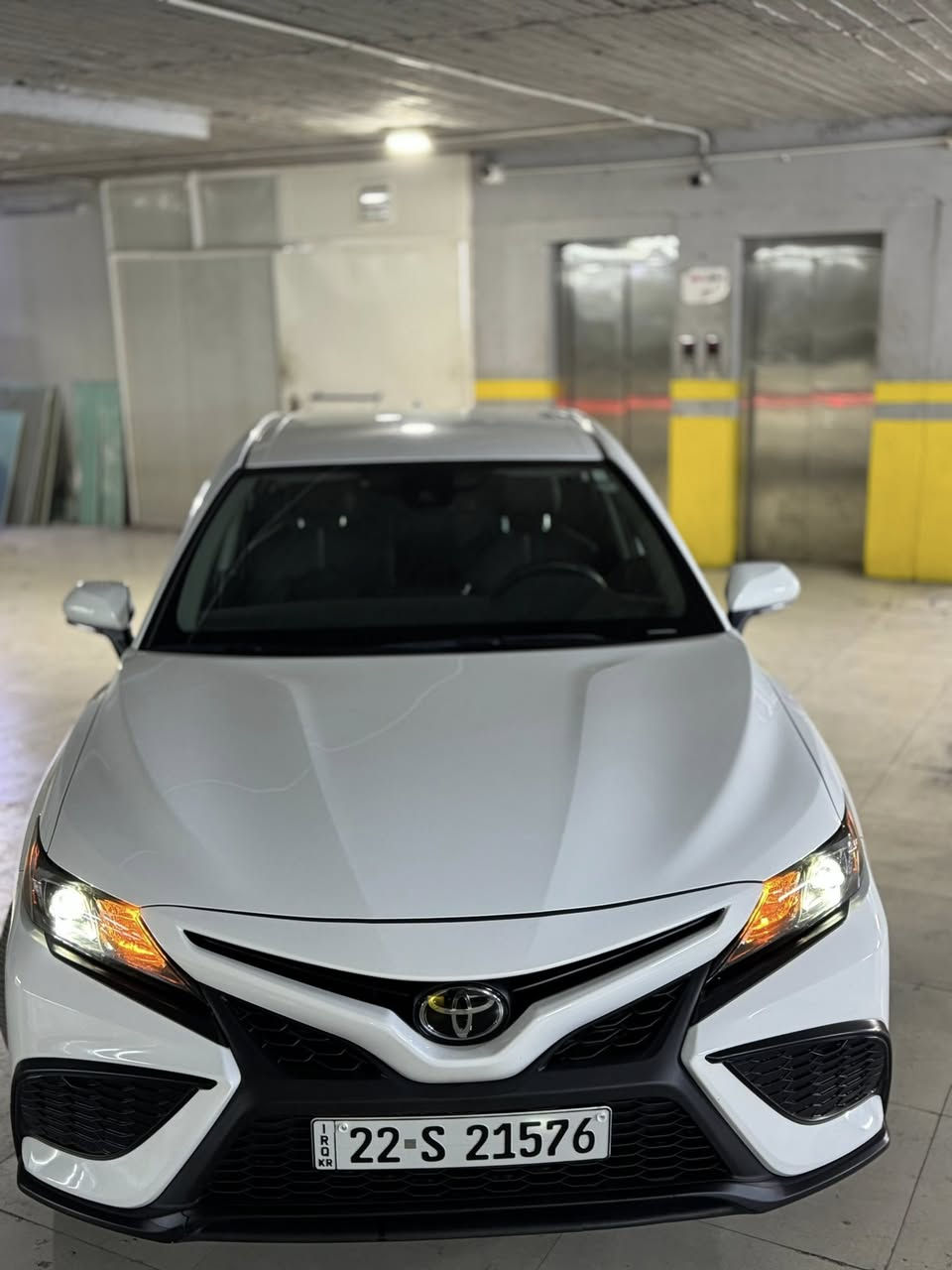 سلام عليكم
سياره كامري مديل 2024
موصفات.  SEام العلامه السوده
سياره حادثها كلش حلو بدون صبغ و تبديل
فقط بارد بالجاملغه و الجنطه و صور الحادث راح انزلها بالمنشور
موصفات السياره 
كشنات جلد و مخمل   تحكمات ستيرن جهتين.  3انضمه قياده.  شاشه جبيره.  شفتات ستيرن.  كشنات كهرباء3وضعيات.  ماشيه 21ميل
اربعه سلندر   حجم المگينه 2400
سياره بدون اير باك. ترقيم اربيل جديد باسمي 
مكان السياره بغداد البنوك مجمع الاساتذه 
الرقم.  *********** 
السعر. 22و نص بيه شي بسيط حك الجيه و اسفين على الايطاله و الله يرزق الجميع
