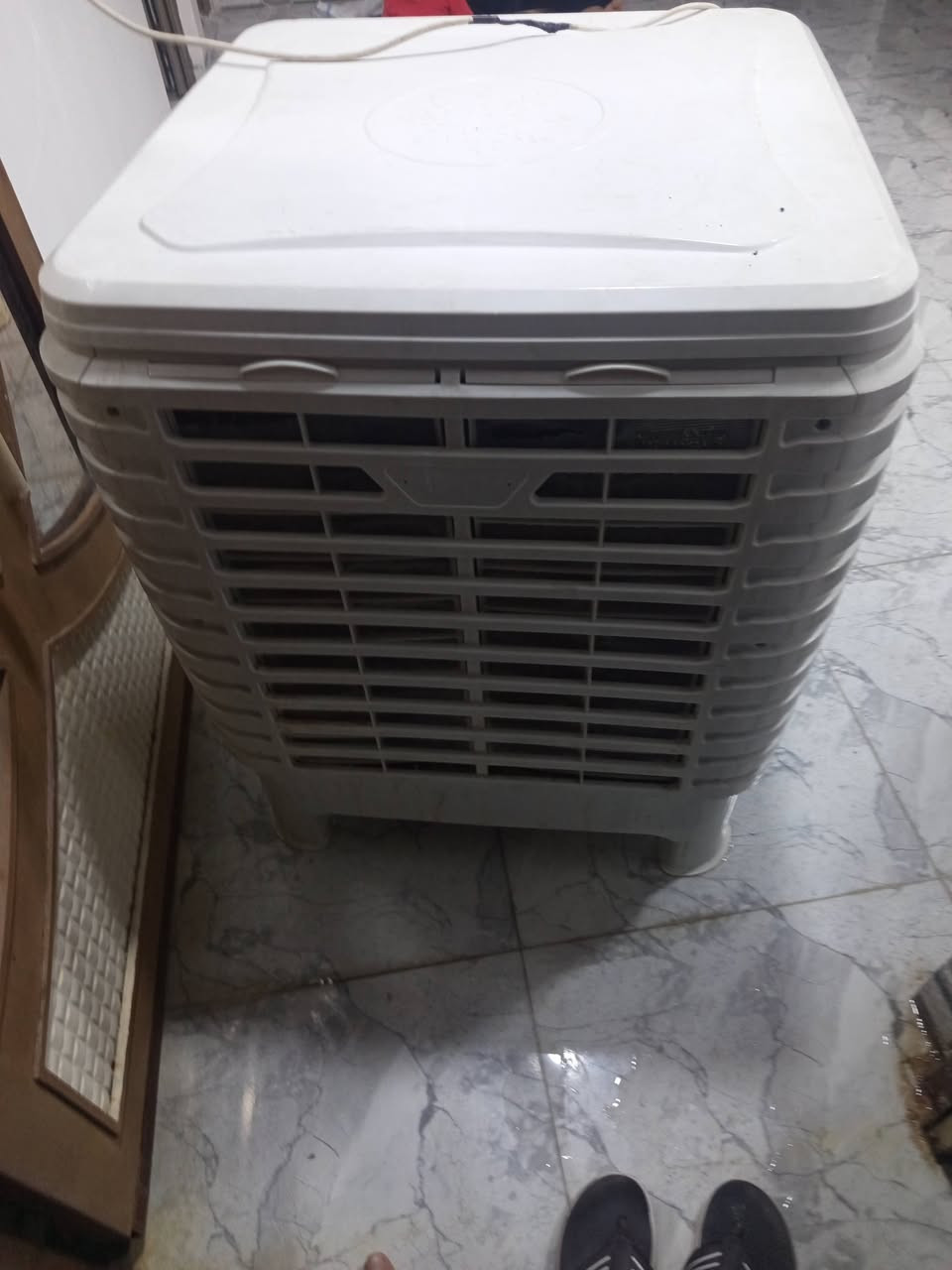 للبيع شرط الشغل جديده مستعمله شهرين من بدايه الصيف سرعه درجتين سريع وبطى تسحب نصف امبير مبدل بيها ماطور جديد بلكارتون السعر 200 مشتريها 375 للاستفسار ***********....***********
