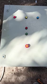 عندي هذه البوردات للبيع  كلهن ب٢٠٠ الف ٠٧٧٠٠٨٩١٠٤٢ بغداد العامريه