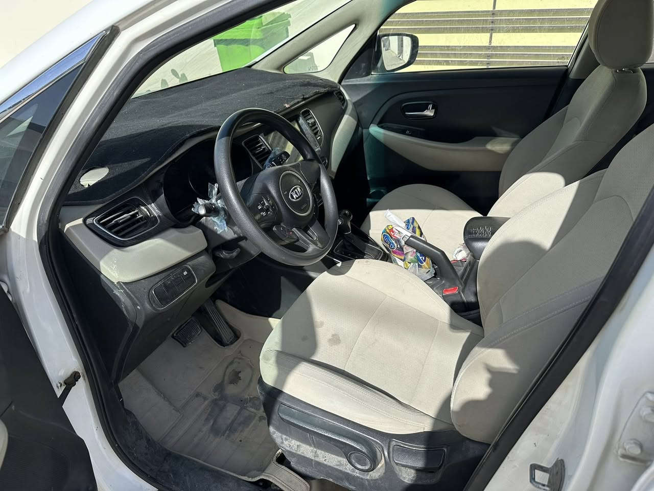 كيه كارنيز مديل 16 بسمي مكفوله من الضربه 
مكاني نجف 140 وبيه مجال حك  الجيه 
***********
