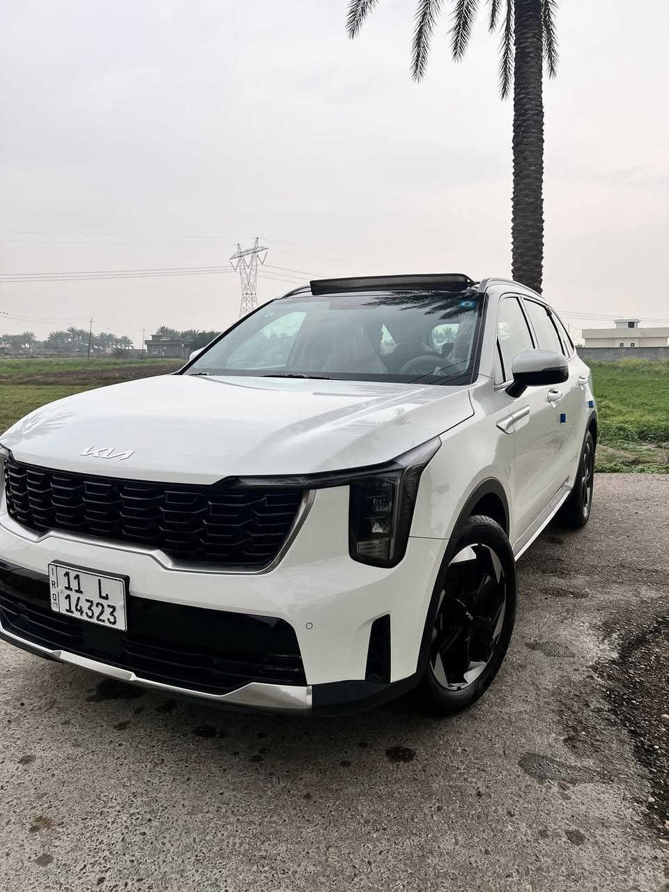 تحية طيبة 🌹🌹
للبيع كيا سورنتو خليجي ضمان الدولية 
موديل 2024 
ماشيه 18 حقيقي سبير منازل اطارات الشركة جواها وبعدهن جدد لوك 
السيارة مكفوله كفاله عامه من كل النواحي 
حتا الفابلون ولزكات الشركة بيها 
المواصفات 
بانوراما بصمة تشغيل +بصمة أبواب صندوق كهرباء 
سبعة راكب ثلاث قطع تبريد محرك v6
كير ماوس 8 سرعات شفتات ستيرن 
كراسي كهرباء تبريد بيانو منفصل 
شاشة دجتل اريل نفكيشن جي بي إس
واير شاحن ليس كامره خلفيه دواره 
حساسات امامي خلفي بردات أبواب 
وبعد بيها مواصفات 
رقم بغداد باسمي شخصياً تحويل مباشر 
سعرها مناسب عند التصال مكاني بغداد ابو غريب 
هاتف *********** 

واتساب 👈‭0786 735 4669‬
