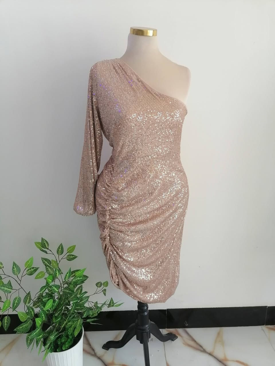 فساتين لببيع بسعر كلش مناسبالنظافه فول درجه اولى الي تريد تراسلني


**إذا كنت صاحب هذا الإعلان وتريد حذفه لأي سبب، رجاءا أرسل رسالة إلى الدعم الفني**