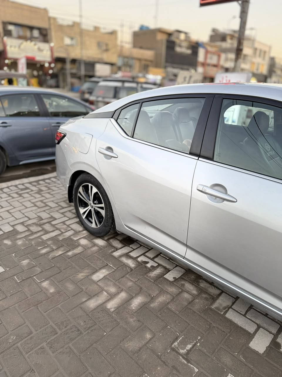 سلام عليكم للبيع سنترا موديل 22 مواصفات SV فول عدة الفتحة
بيه 3 قطع صبغ لغد شاصي كفالة من الكص
والسونار ناشرة بلمنشور
السيارة مناقصه برغي واحد 
السعر 117 وبيه مجال 
للاستفسار ***********
مكاني بغداد الدورة
