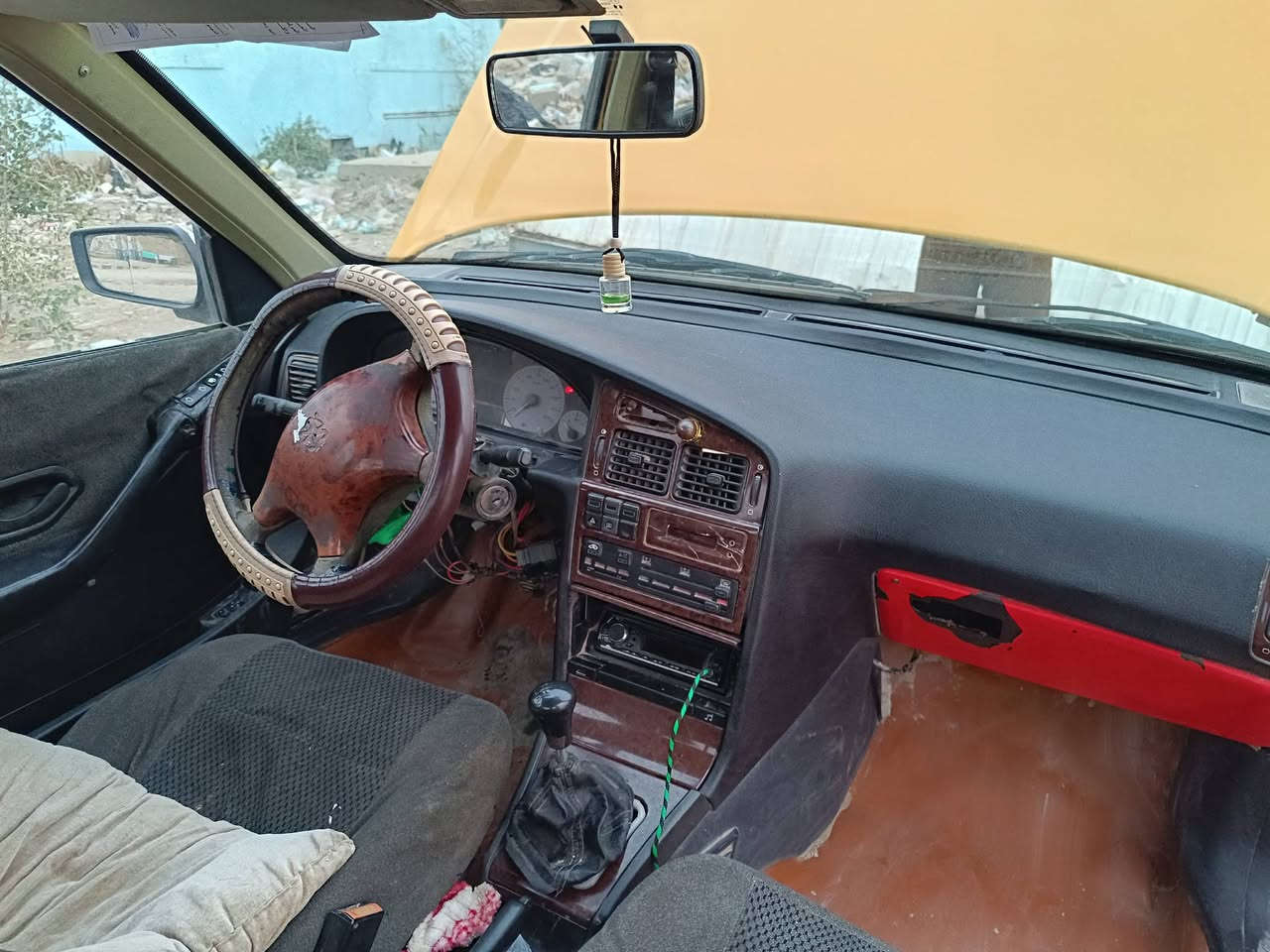 سلام عليكم بيجو بارص موديل 2015 مكفوله فقط ضربه بل جنطه مصلح عل بارد السياره حلوه مال جناي مكينه وكير مكفولات المكان الديوانية الدغاره رقم بغداد السياره عليه غرامه وهيه 150فقط ينزل من السعر  السعر 23 وبيه مجال اتصال رقم *********** أو 0786363212
