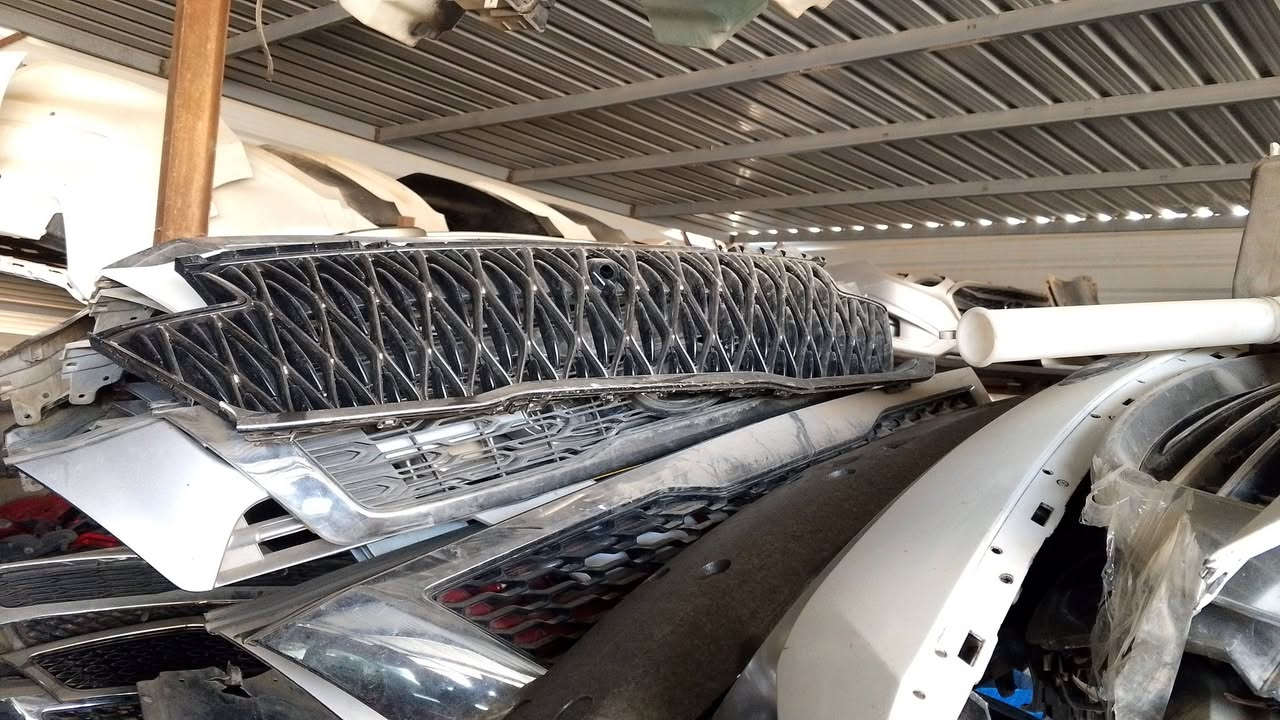 قطع غيار كرنفال وسيدونه من موديل 2006لى موديل2021لمكان المثنى الوركاء مجمع حسن ابوعلي وابورياظ لتواصل ***********
