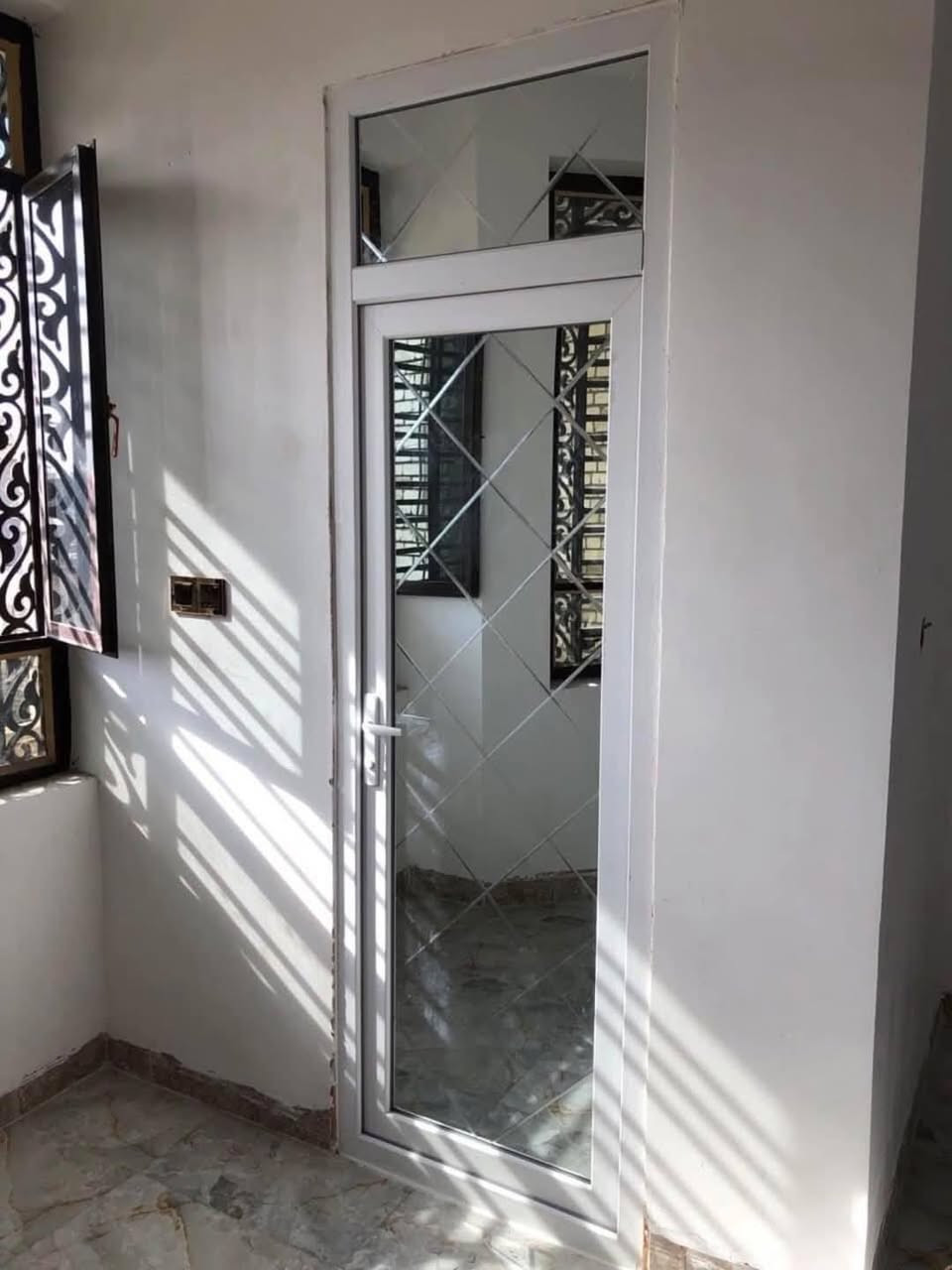 الذهبي للالمنيوم  كاونترات. جميع الموديلات التركي الحديث  ابواب. شبابيك.  الامنيوم. محجرات جميع الموديلات.     ابواب وشبابيك Bvc.  ابيض. وجميع الاوان مع الضمان 5 سنوات       علي الذهبي ***********
