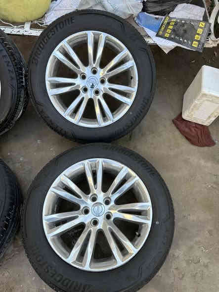 السلام عليكم ويل مكسيكي اصلي موبار نظافة 100‎%
مع تايرات بريجستن ياباني اصلي نظافة 90‎% ويل لاعواج لا شخوط لاشي نظيف جدا السعر 750$ للاتصال ***********
المكان / بغداد
