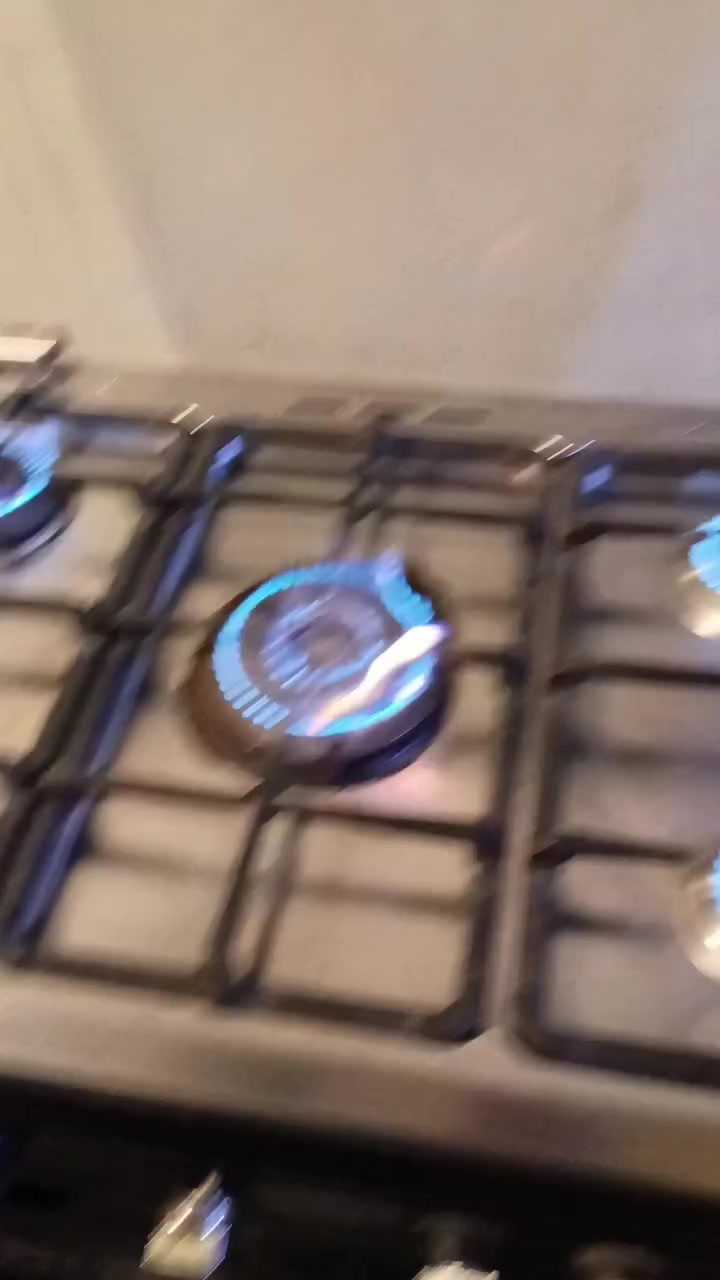 طباخ عالمي نظيف سعر 125
استفسار وتساب ***********
