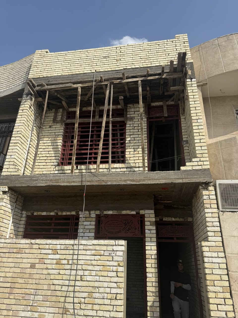 خلفه بناء متفرغ علا دبل بليوميه وقطعي ***********
