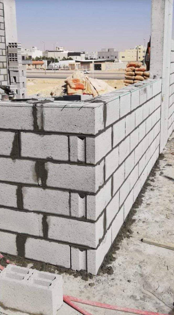 السلام عليكم اخواني اني بناء مال بلوك وحجر اللي تريد بالالف او باليوميه واهذ رقمي موجود بالموصل ***********♕♕***********
