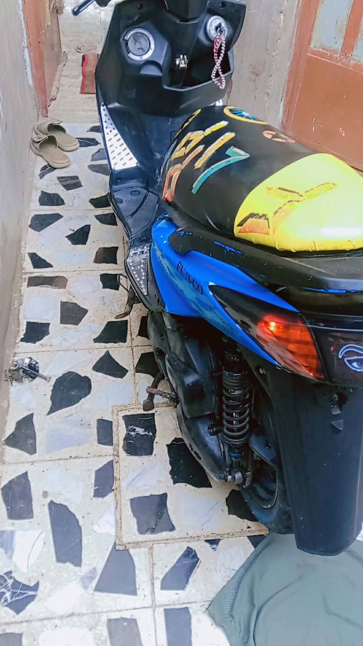 سلام عليكم دراجه سكنس شغاله سلف هندر كامله بيها ملاحضات بسيطه سعرها 450 وبيها مجال حك الجيه *********** واتساب فقط
