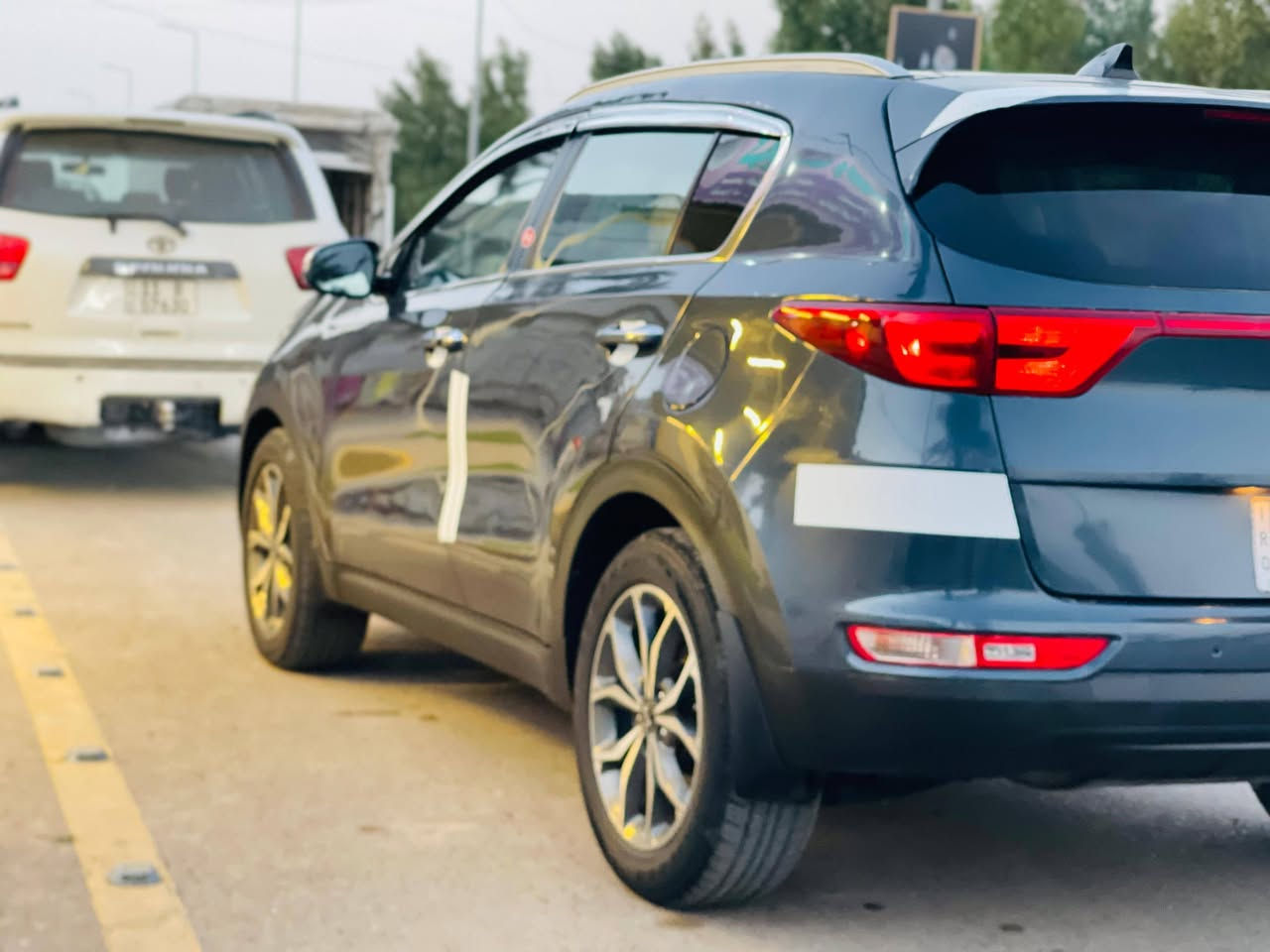 سلام عليكم سبورتج 17 فوول مواصفات أعلى فئة لمتدد رقم بغداد الإنكليزي تحويل مباشر مكينه ٢٤٠٠ كير مكينه كفاله تبريد ثلج صدرهة جديد تايرات جديد القماره بنوراما طكتين بصمه تشغيل بصمه أبواب ترحيب صندوق كهرباء كشنات كهرباء سياره جاهزه على اخر حبايه بدون اي نقص صبغ حزام السعر ١٢٧ وبيهة مجال مكاني واسط ***********
