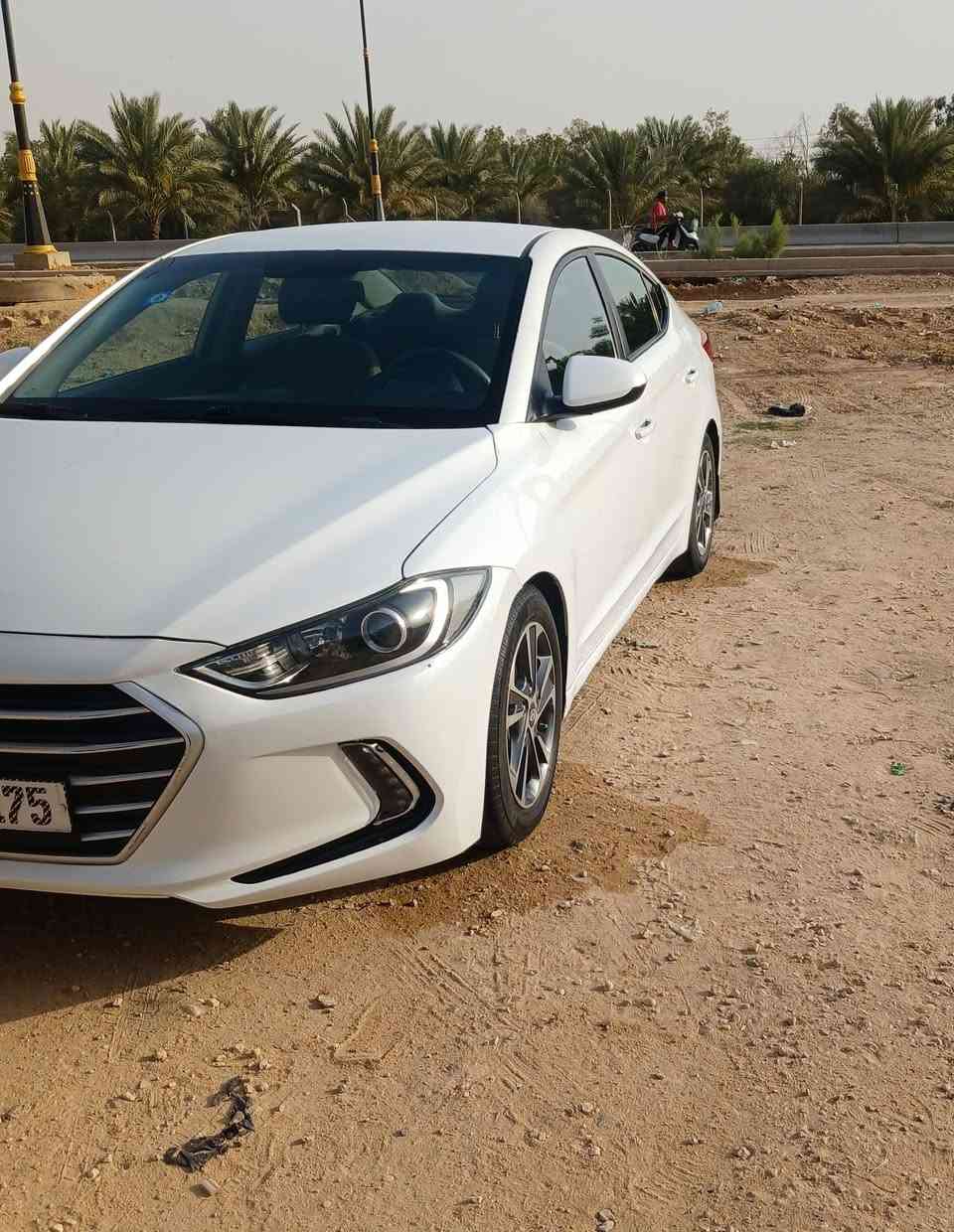 النترا موديل 2017 وارد امريكي السعر 98 بيها جاملغ وبنيد بيها مكانات تقشير بدون دوخل ولا معجون صبغناها حزام السياره بصمه وتحكم ستيرن مواصفات رقم بغداد السياره ما بيها نقص ومكينه وحداديه وتخم تاير وتبريد وتدفئه كله شغال العنوان كربلاء، ما متواجد على الفيس السعر 98
 ***********

