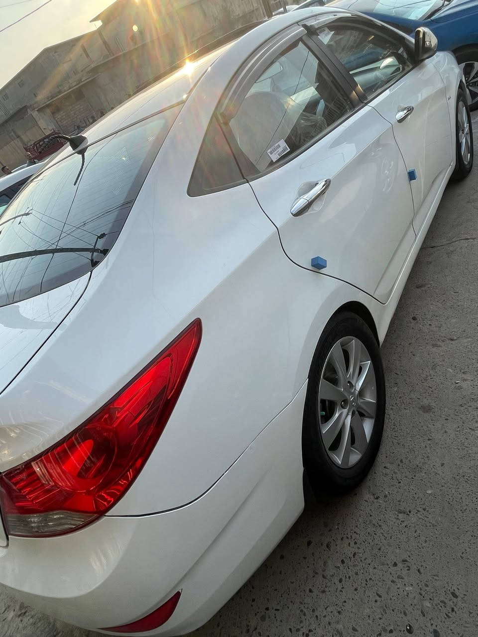 #اكسنت 2012للبيع 

مكينه 16 دوش 

تبريد ثلج 

سلايت

اشاير بلمري

داخل لونين

تحكمات ستيرن

الرقم الجديد دولي 

هزه وفحص جديد

  شرط التحويل 

طخم مع تاير جديد 5ويل كب 

بيها شبر بجاملق الوره صبع ومكانين بارد

سعر 112

السياره متواجده في الموصل معرض اطلس الحديث 

ترهم بيع ومعارض 

  للاستفسار ***********
