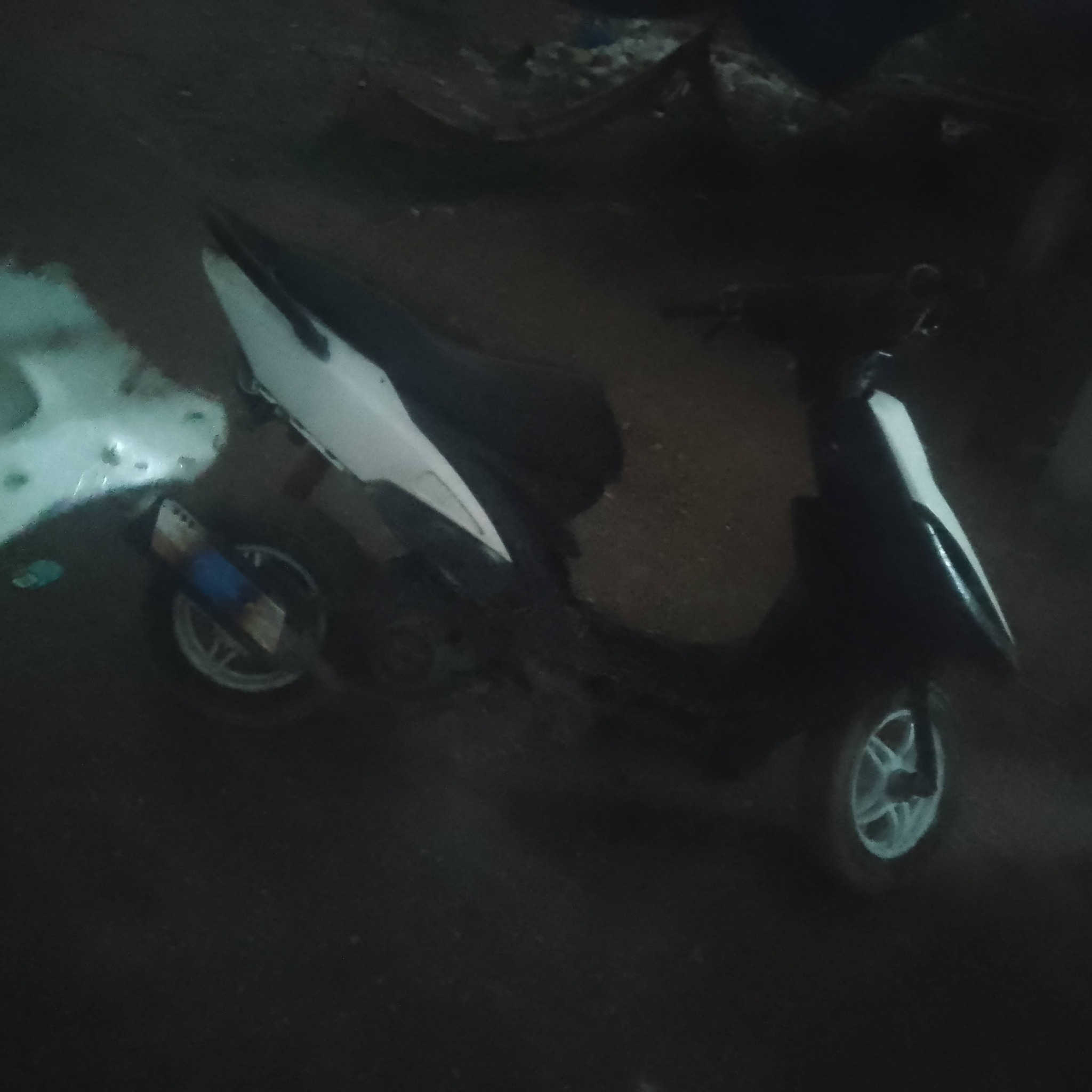 سلام عليكم ماكس عدله ب 300 قفل بوشه بلادي 49 كلج امامي رياضي تخم كامل كفرات مال 4 ولفات وياله نجمه صالنصه sc دراجه هندر واحد بكل وقت شلعه ومعدل تشك شك مكينه كفاله عامه ناعمه ونكره كل وقت نواقصها 👈🏻 باتري وكابريتر فقط


**إذا كنت صاحب هذا الإعلان وتريد حذفه لأي سبب، رجاءا أرسل رسالة إلى الدعم الفني**