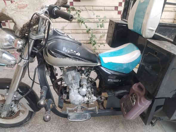 السلام عليكم ستوته مديل 23اوراق وكيلها جبرين مكينتها مفتوحه مره وحده سعرها1700وبيها مجال مكاني نجف ***********
