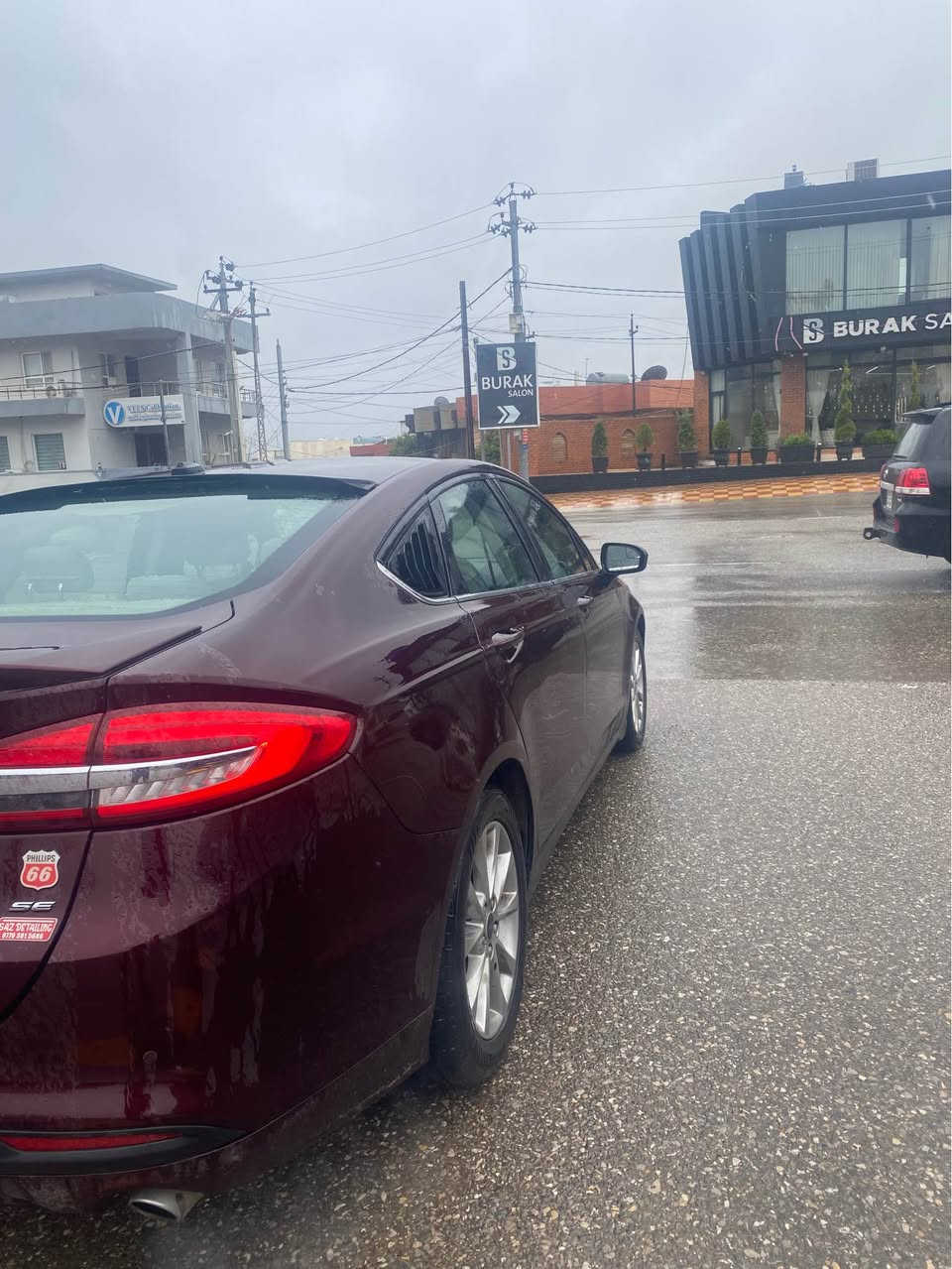 Ford fushin 2017
فورد ڤيوشن موديل ٢٠١٧ مواصفات SE مه كينه 2.5
مواصفاتي کامێرا حاسە کۆدي دەرگا ناو زەرد ٣ شاشە تەبريد مەرکەزي به سمه گير فؤليوم ٢ بەسمەي لەگەڵە  بريك به سمه  دوو كوشن كاره با لايت ليدوو عه ده سه پيشي به كاملي كراوه به تيتانيوم و تايەي تازە پێشي تازە داگيراوە بۆياخ ٢ پارچەو نيوي بۆياخ بێ ئايرباگ بێ ناو گرتن سەنەوي هەمووشتێکي تازەيە تا ٢٠٢٩ بەناوەي خۆمەوەيە سعري ١٢٠ وەرەقە معاملە *********** السليمانية, العراق
